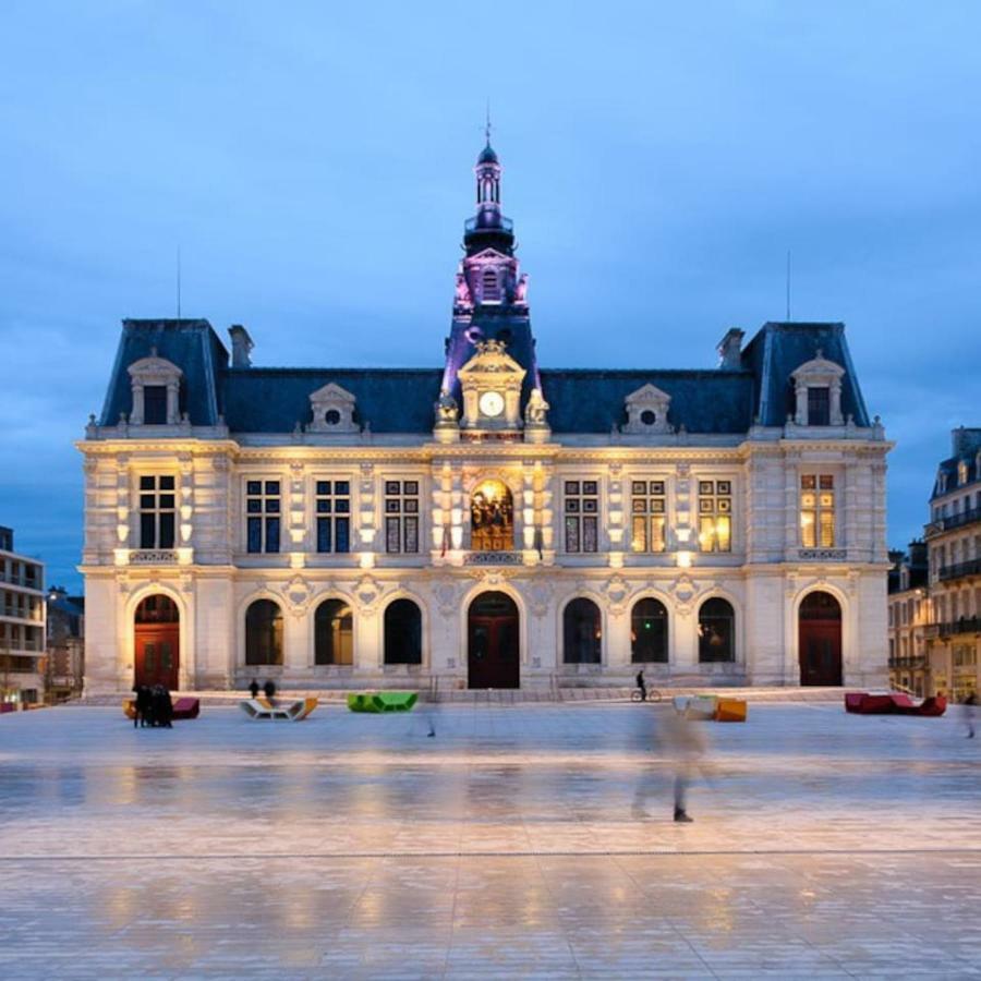 An Authentic Experience With Spa In The Center Poitiers Luaran gambar